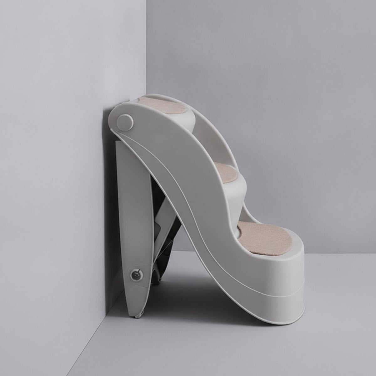 Three Step Pet Stairs with Non Slip Pads Lightweight PP Build O81680