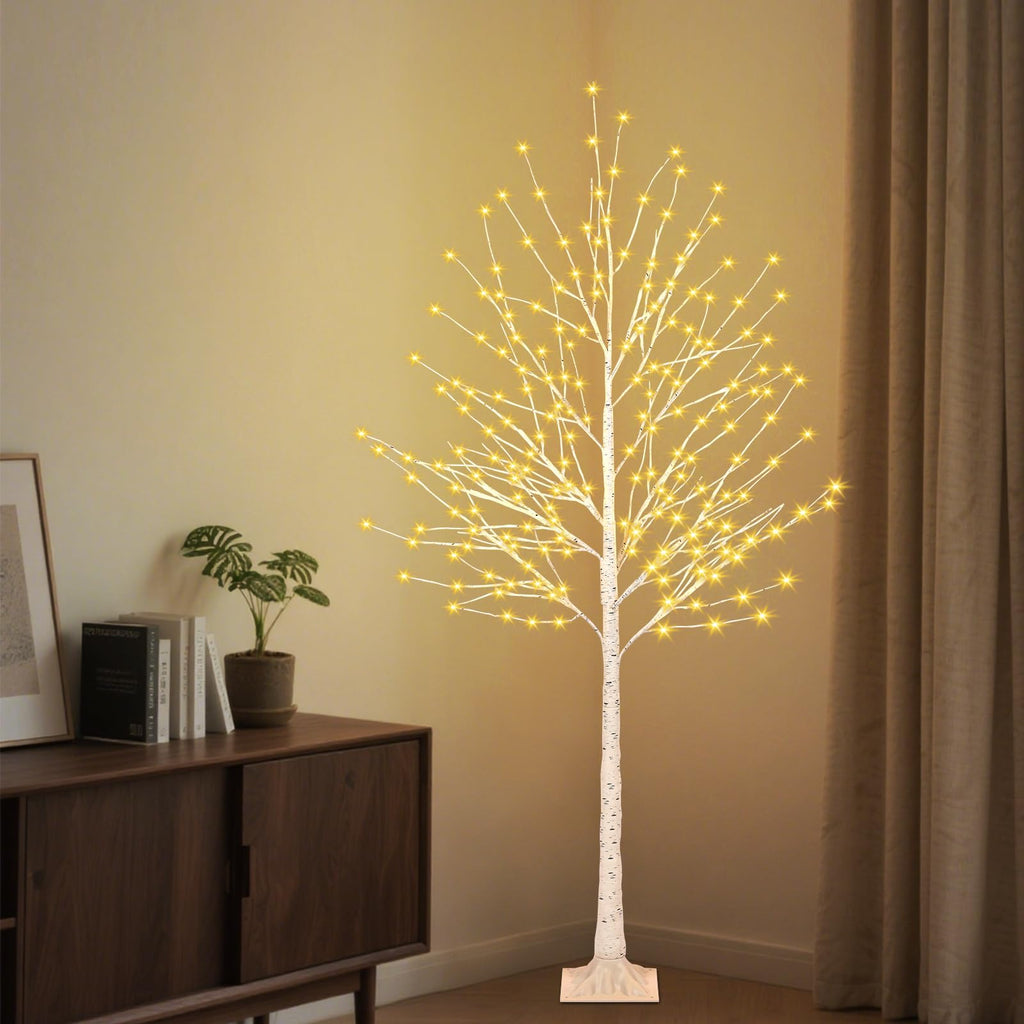 6FT Lighted Tree with 144 LED R71947