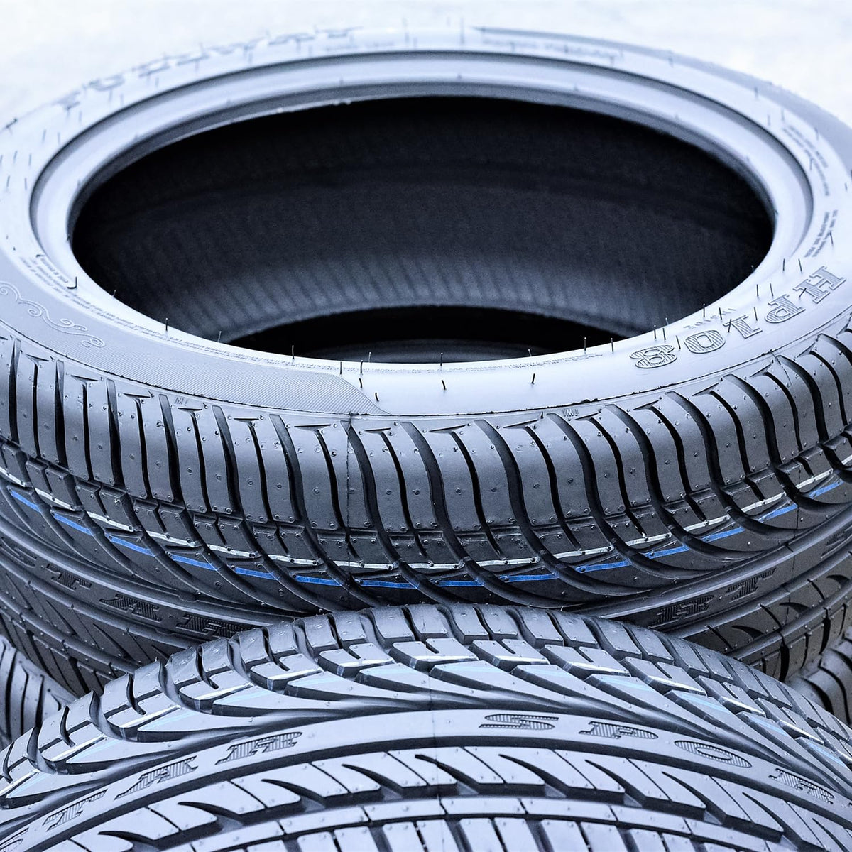4 All Season 18 inch Tires O8083