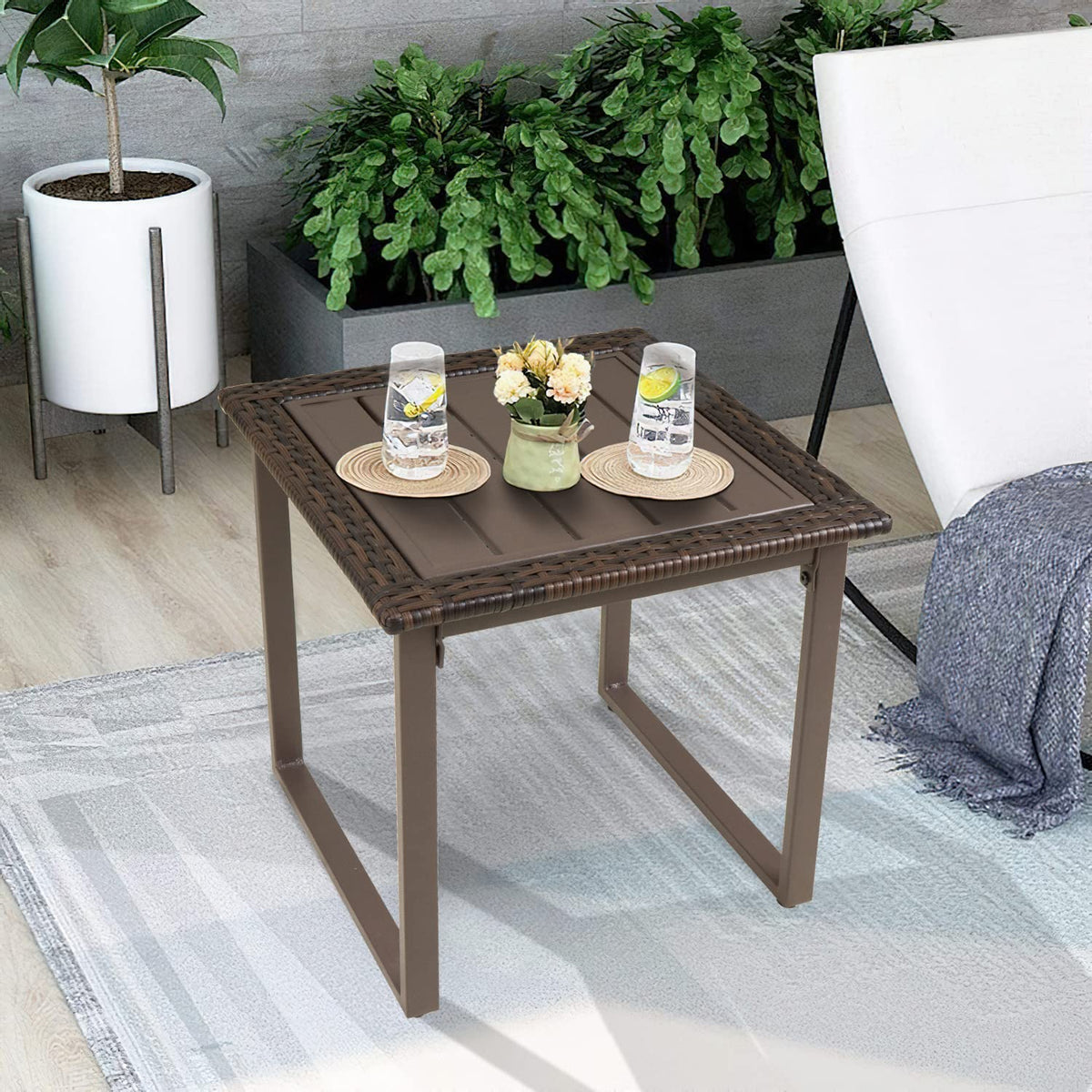 Brown Wicker Outdoor Side Table Set of 2 X67008